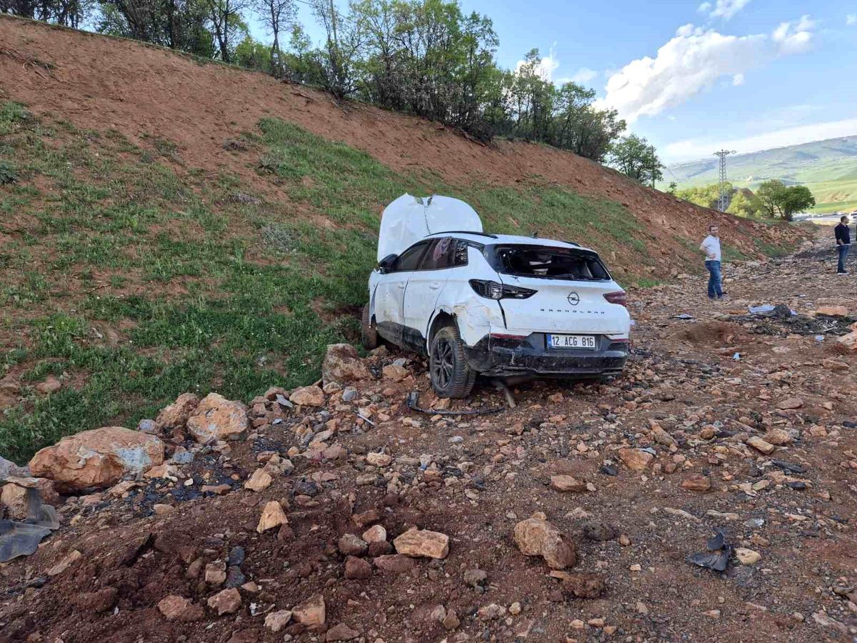 Bingöl\'de Trafik Kazası: 6 Yaralı