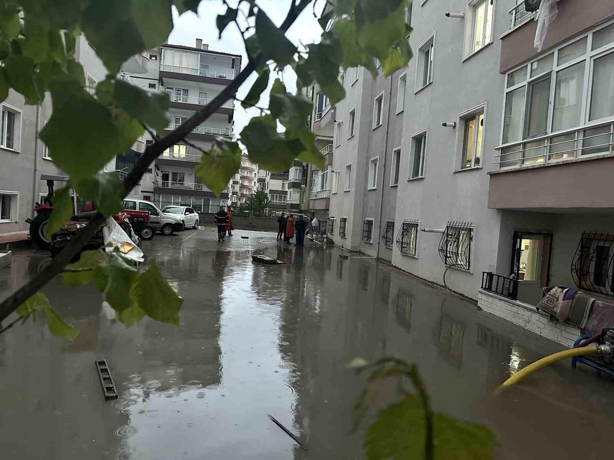 Çankırı’da Şiddetli Yağışlar Su Baskınına Neden Oldu