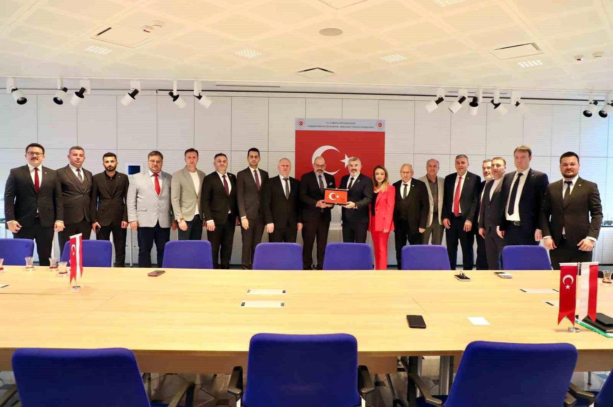 Çerkezköy Heyetinden Varşova Büyükelçisi\'ne Ziyaret