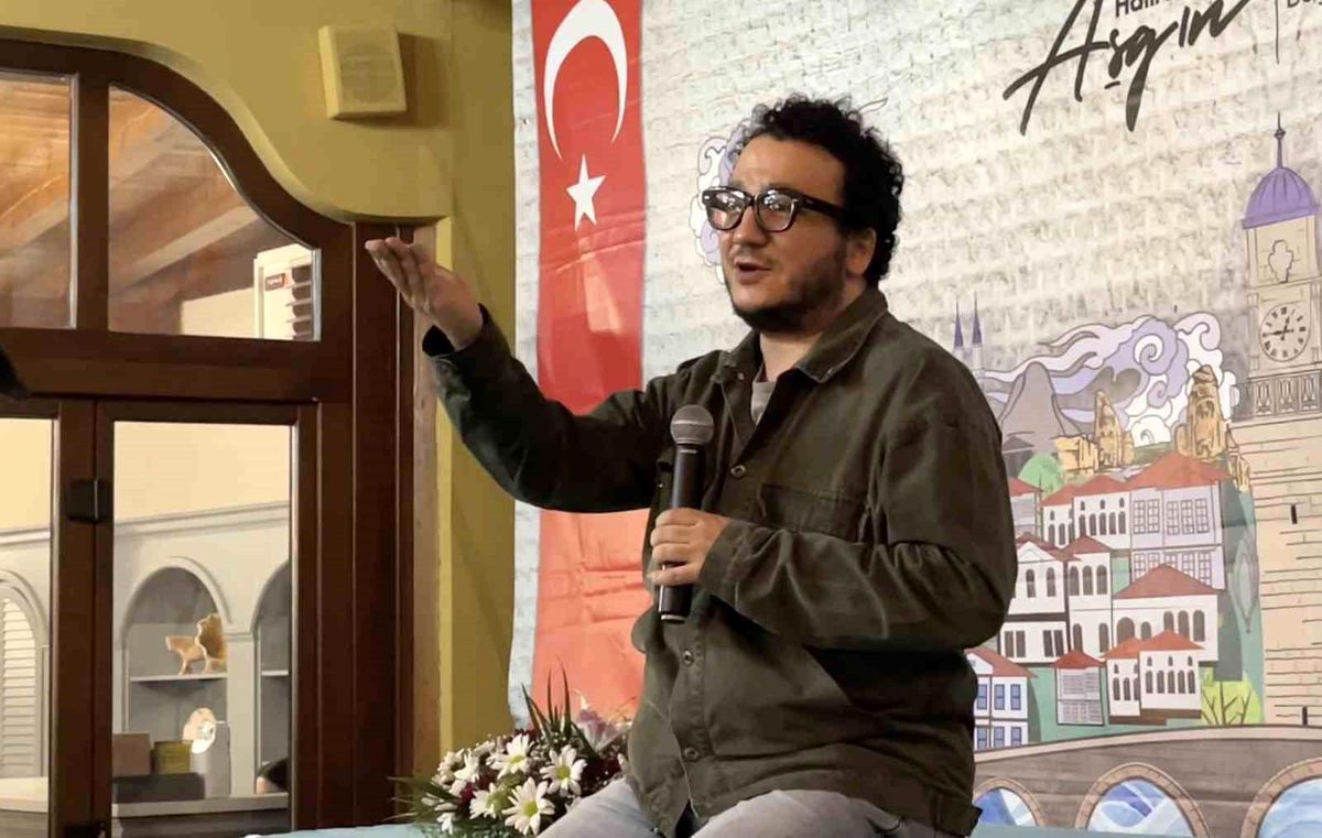 Çorum Belediyesi\'nin "Han Sohbetleri"nde bilim dolu akşam