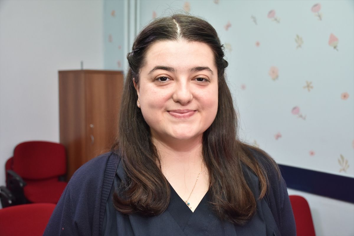 Damla Badur Mesleğine Yeniden Döndü