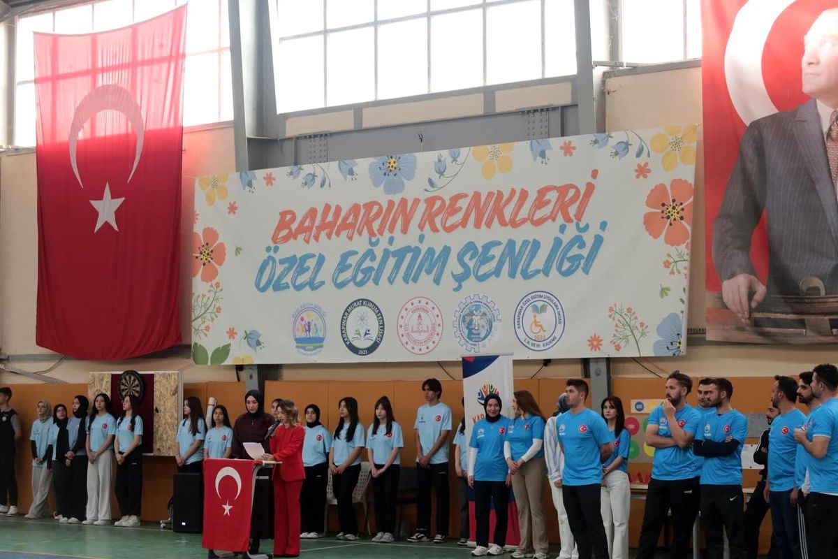 Karapınar\'da özel öğrencilerden renkli şenlik