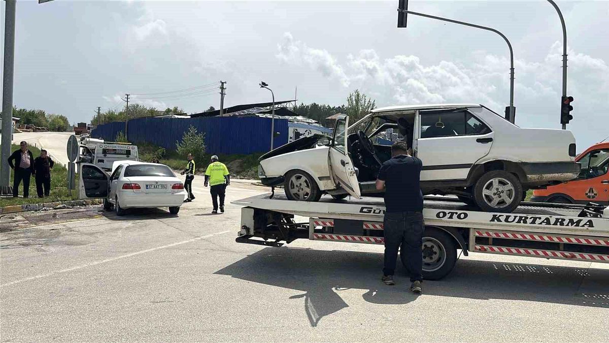 Kastamonu\'da Trafik Kazası: 8 Yaralı
