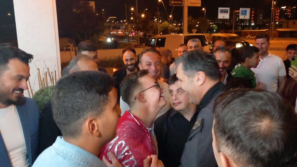 Kayseri\'de Özel Gereksinimli Bireylere Kına Gecesi