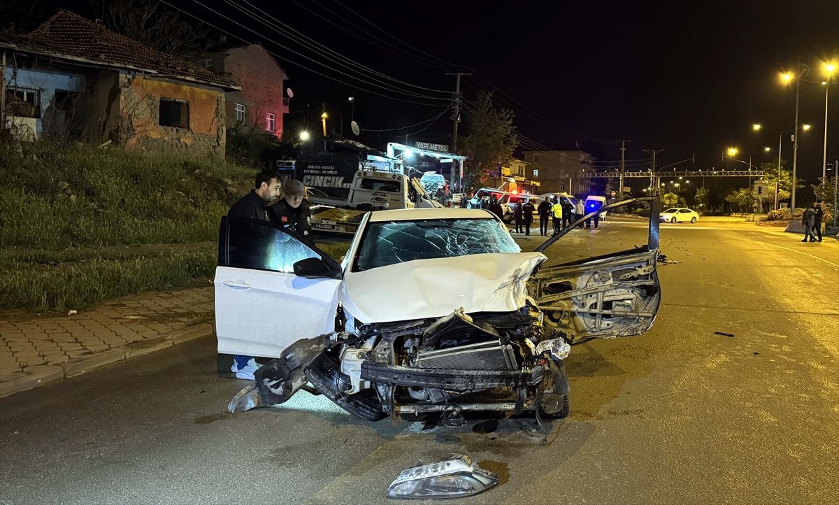 Kırıkkale\'de Trafik Kazası: 1 Ölü, 1 Yaralı