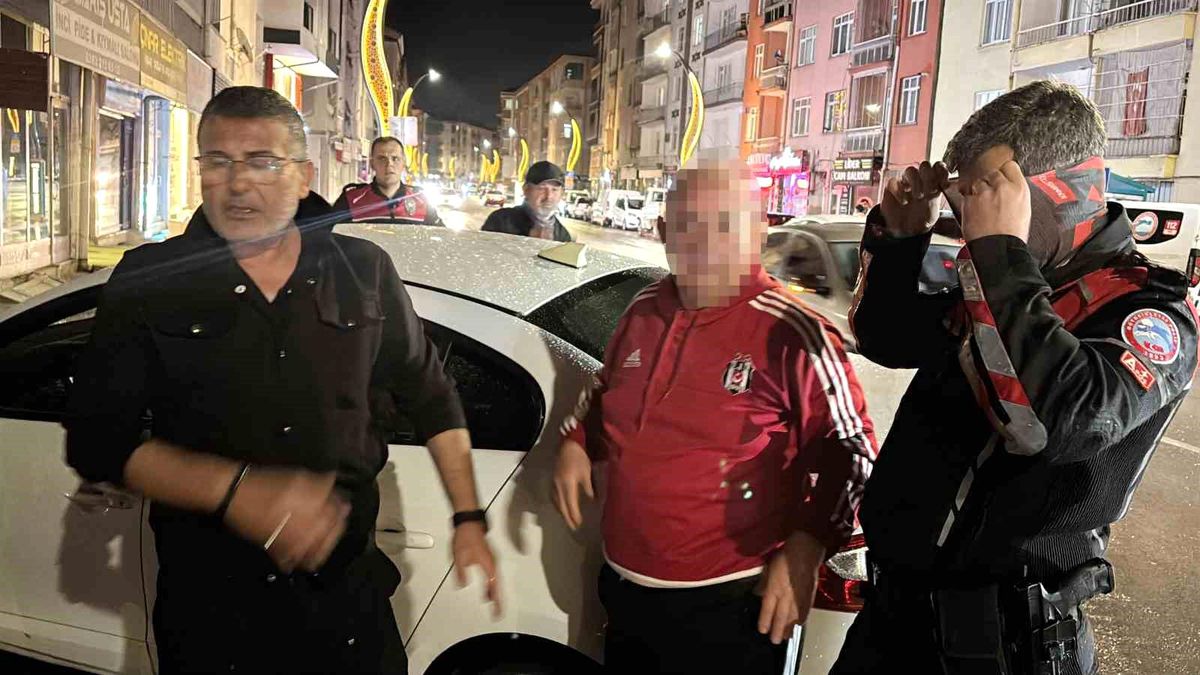 Alkollü Sürücüden Komik Kaçış Denemesi