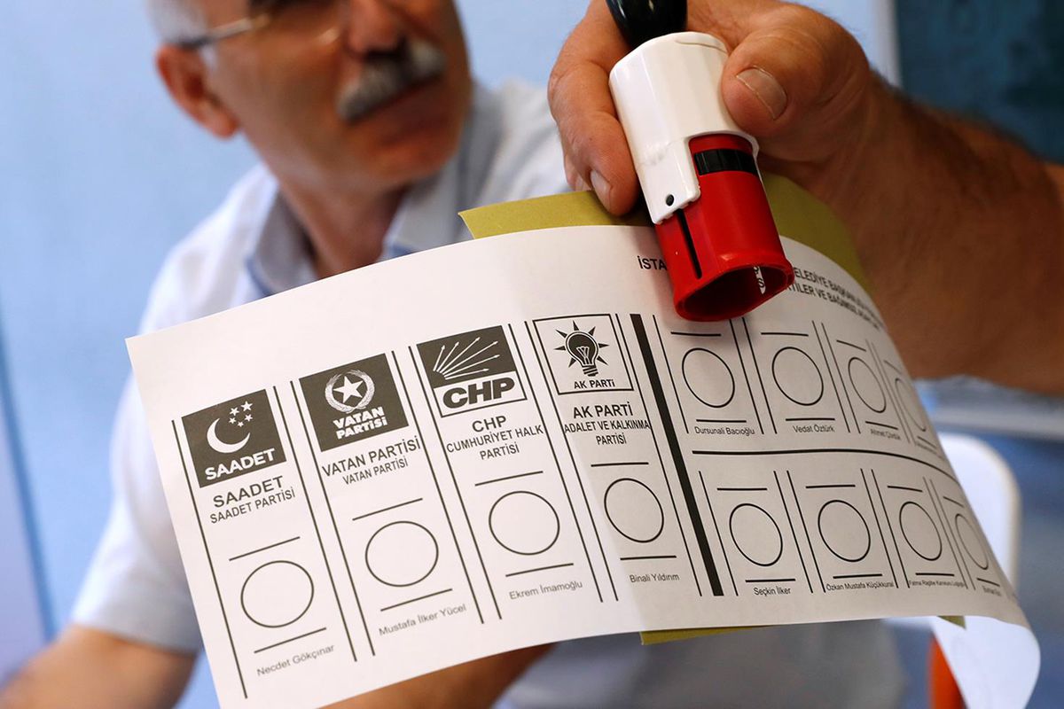 Mahmut Arıkan\'dan Ankara\'yı karıştıran kulis: İktidar sonbaharda baskın seçime gidecek