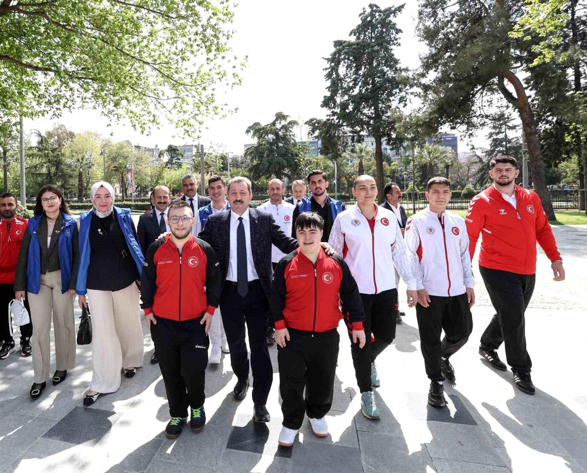 Samsun\'da "Bugünün Gençleri, Geleceğin Yöneticileri" etkinliği