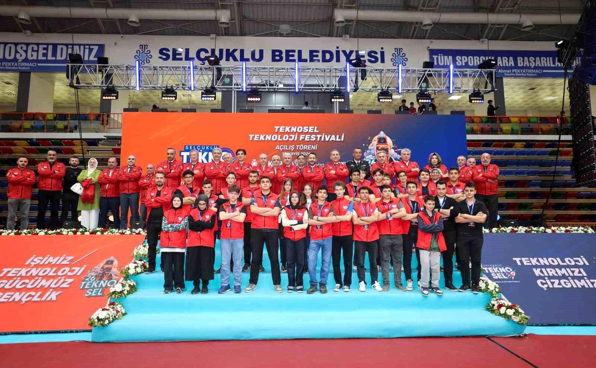 Selçuklu TEKNOSEL Teknoloji Festivali başladı