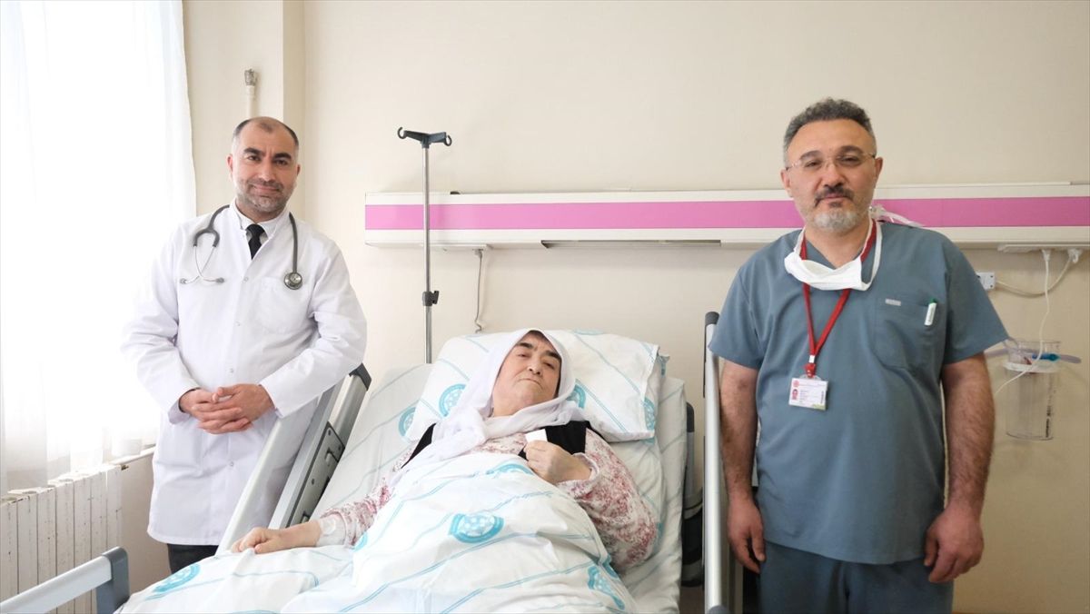 Sivas\'ta 7.75 kg Tümör Alındı