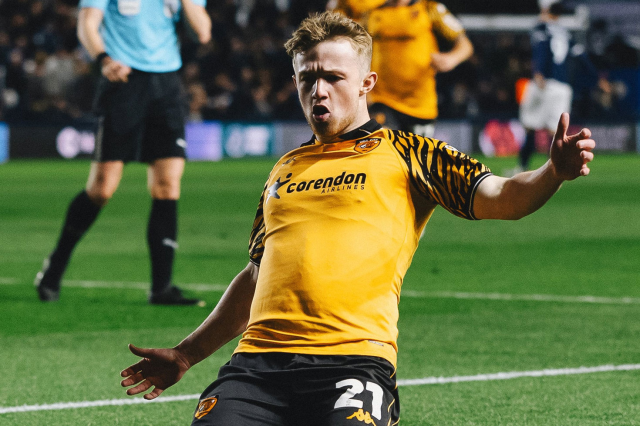 Son 1 maç! Acun Ilıcalı'nın Hull City'si Premier Lig yolunda finale yükseldi