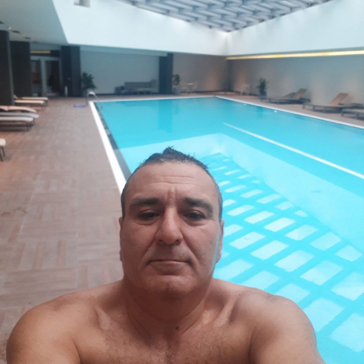 Tartıştığı komşusunu öldürüp intihar etti