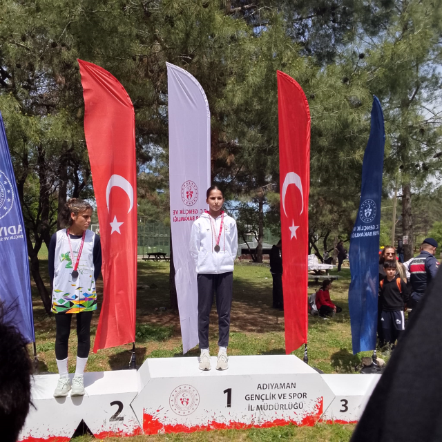 Ağrılı atlet Eda Akdeniz Türkiye şampiyonu oldu