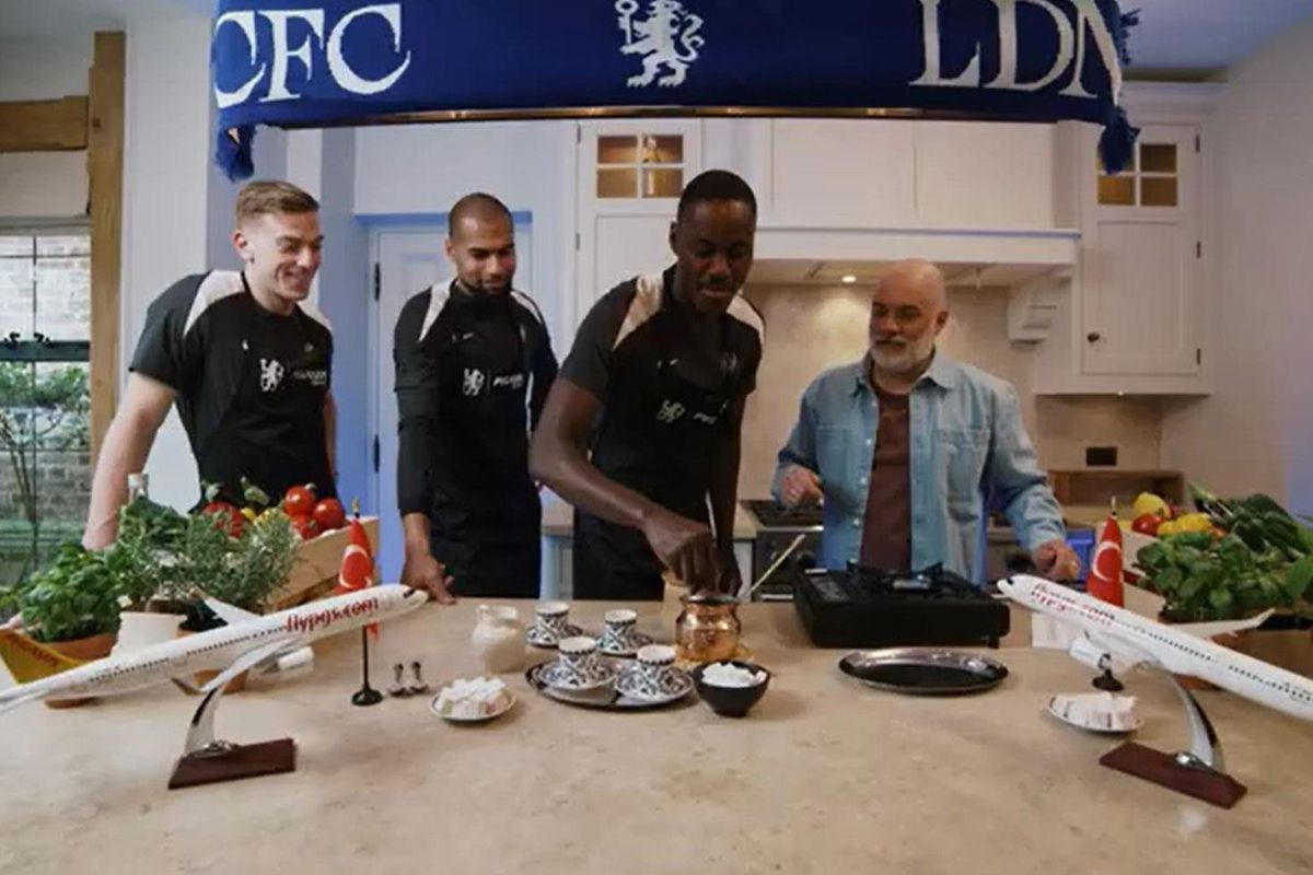 Chelsea\'nin yıldızları, en iyi Türk kahvesini yapabilmek için yarıştı