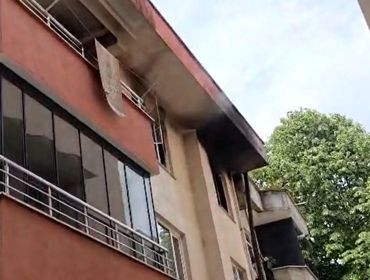Düzce\'de daireden yükselen alevler camları kırdı