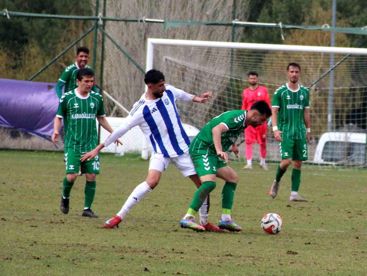 EBBSK, Sivasgücü Belediyespor\'a mağlup olarak 3. Lig şansını kaybetti