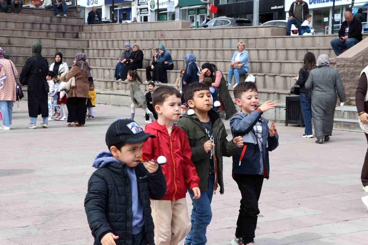 \'Eğrice Kutlaması\' ile bahar coşkusu yaşandı