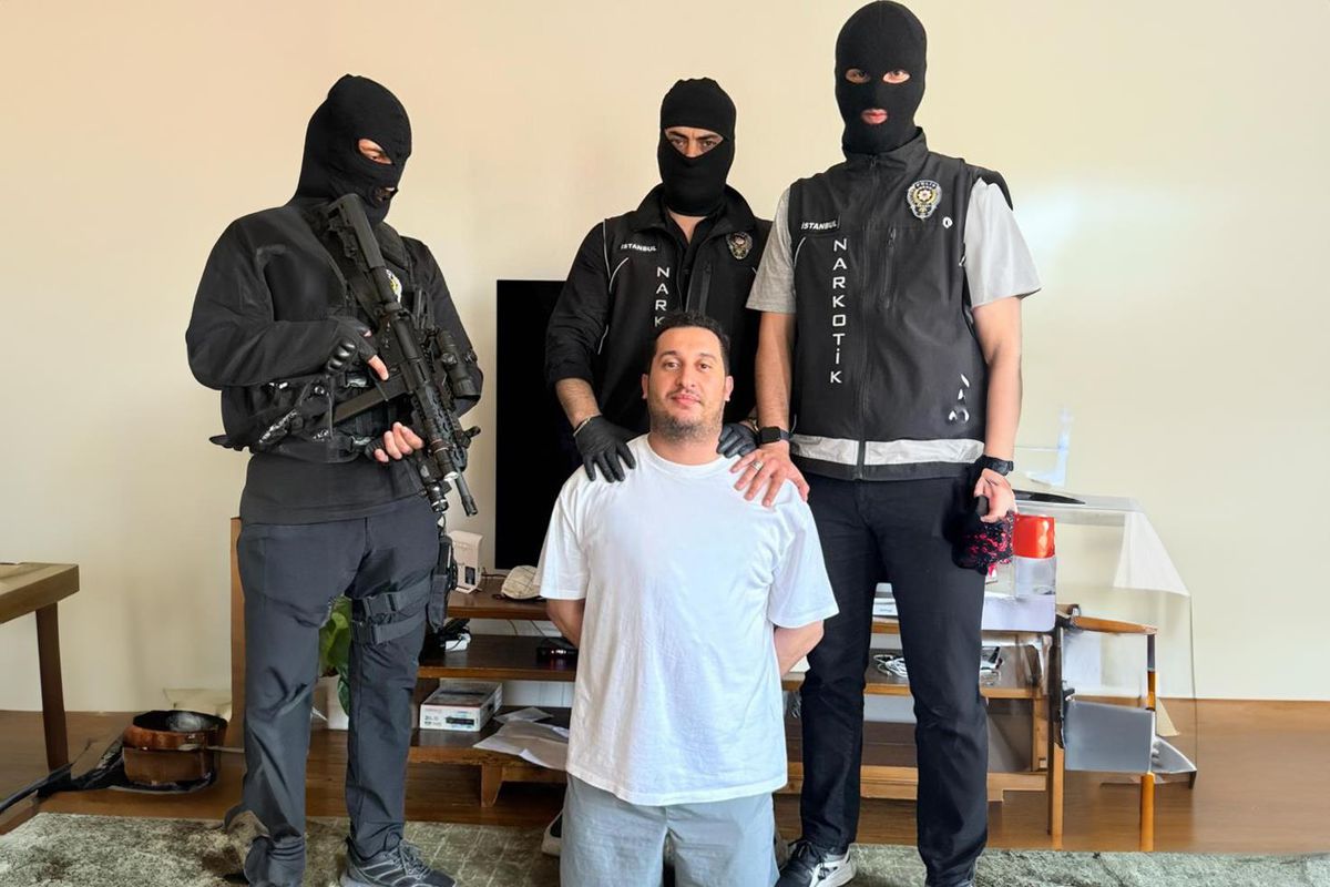 MİT ve Narkotik\'ten ortak operasyon! Uyuşturucu baronu İstanbul\'da yakalandı