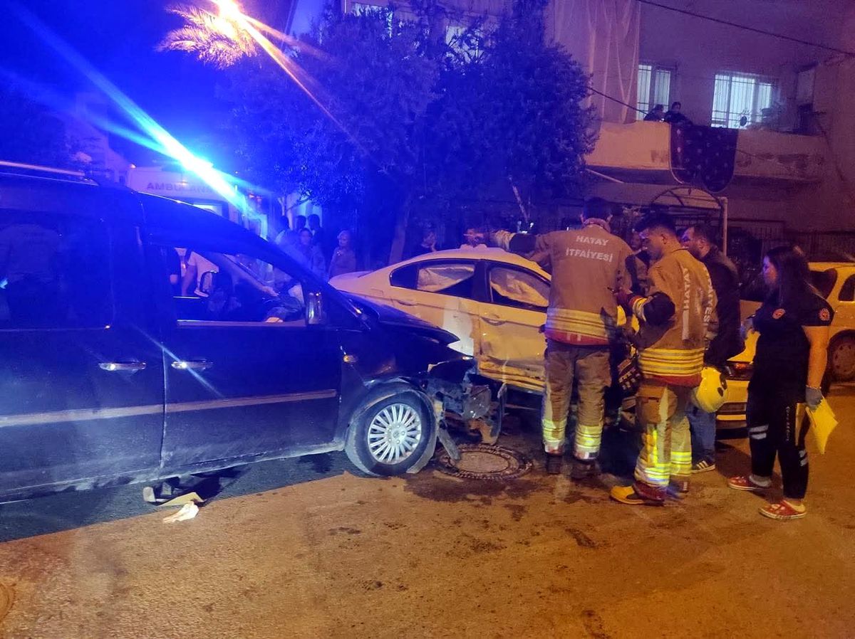 İskenderun\'da Kaza: 4 Yaralı