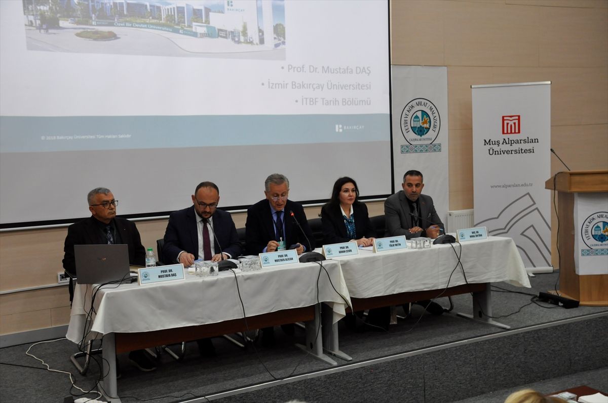 Malazgirt\'te Hafıza Mekanları Sempozyumu