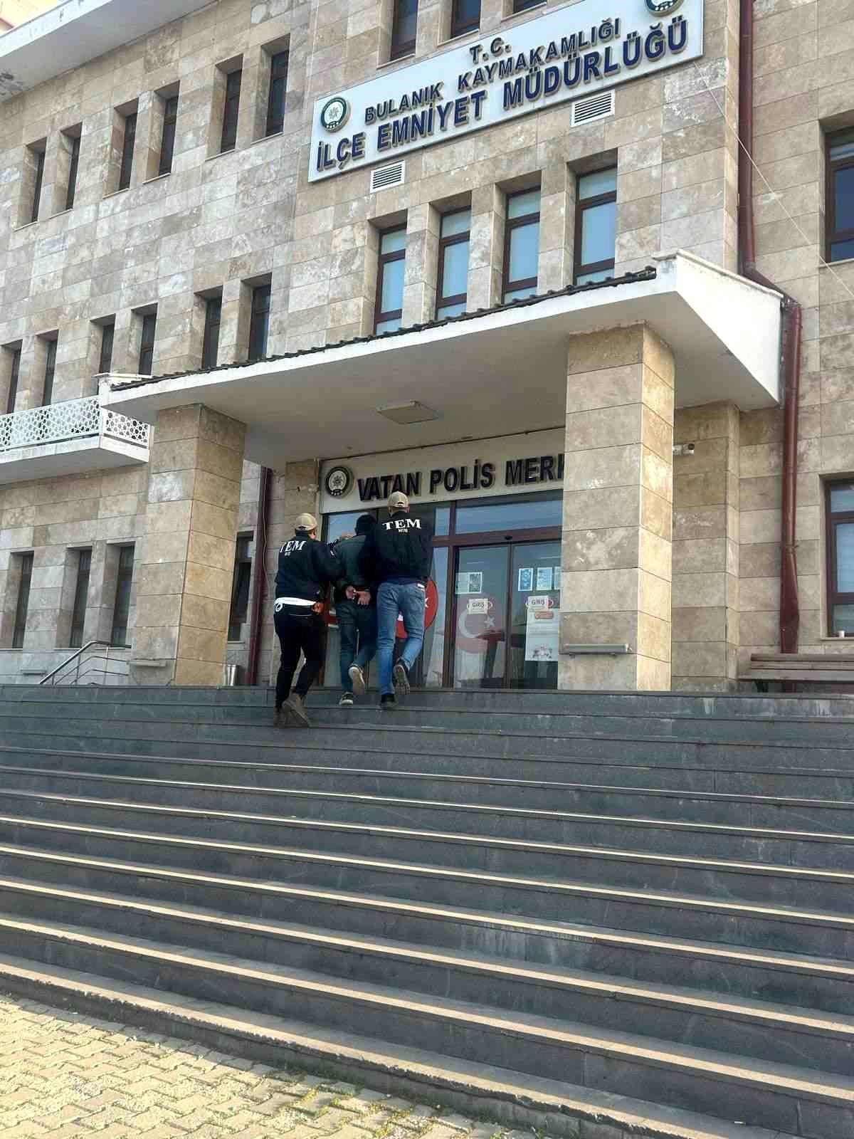 Muş\'ta Hükümlüler Yakalandı