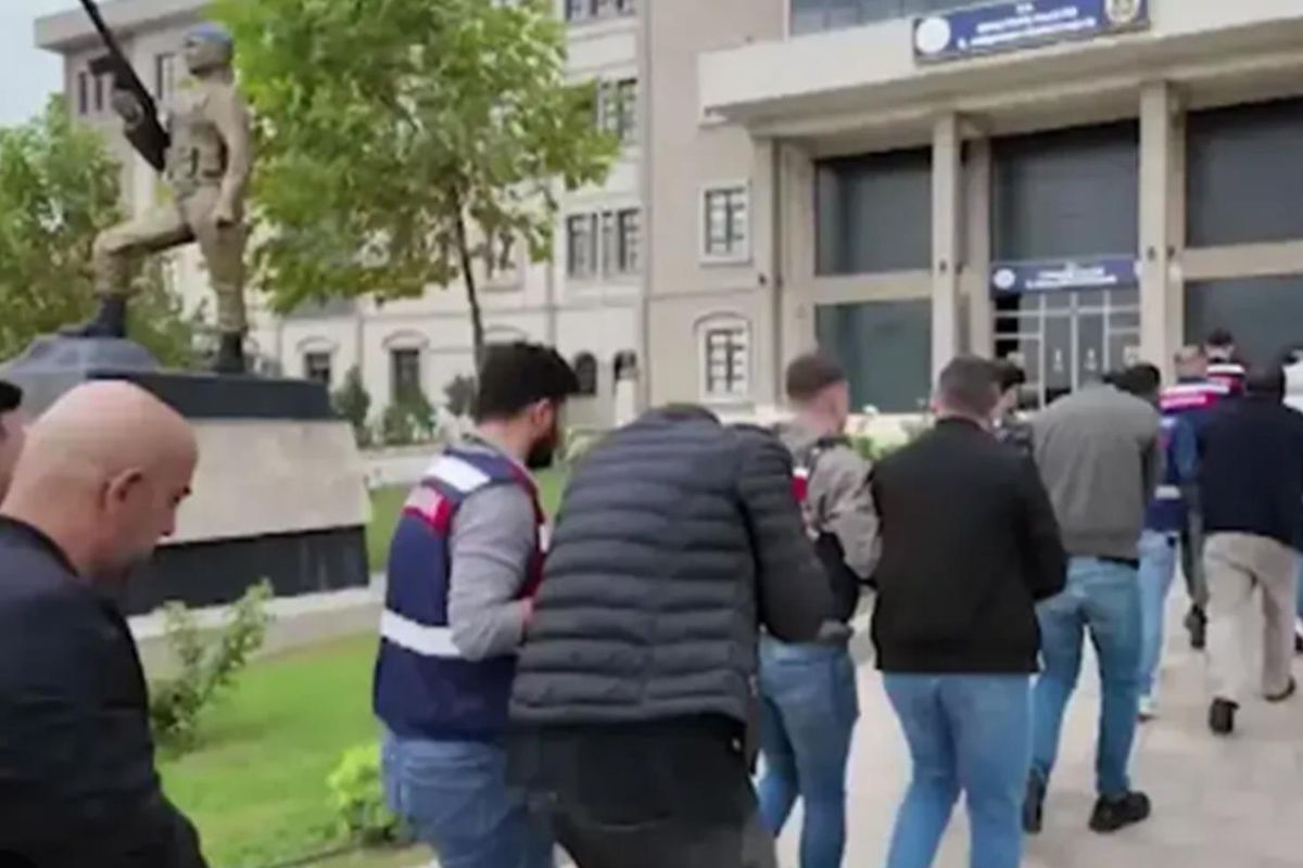 Şanlıurfa merkezli 21 ilde \'yasa dışı bahis\' ve \'suç örgütü\' operasyonu: 61 gözaltı