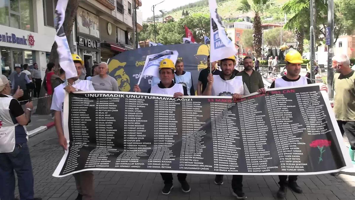 Soma Maden Faciası\'nın 12. yılında 301 madenci anıldı