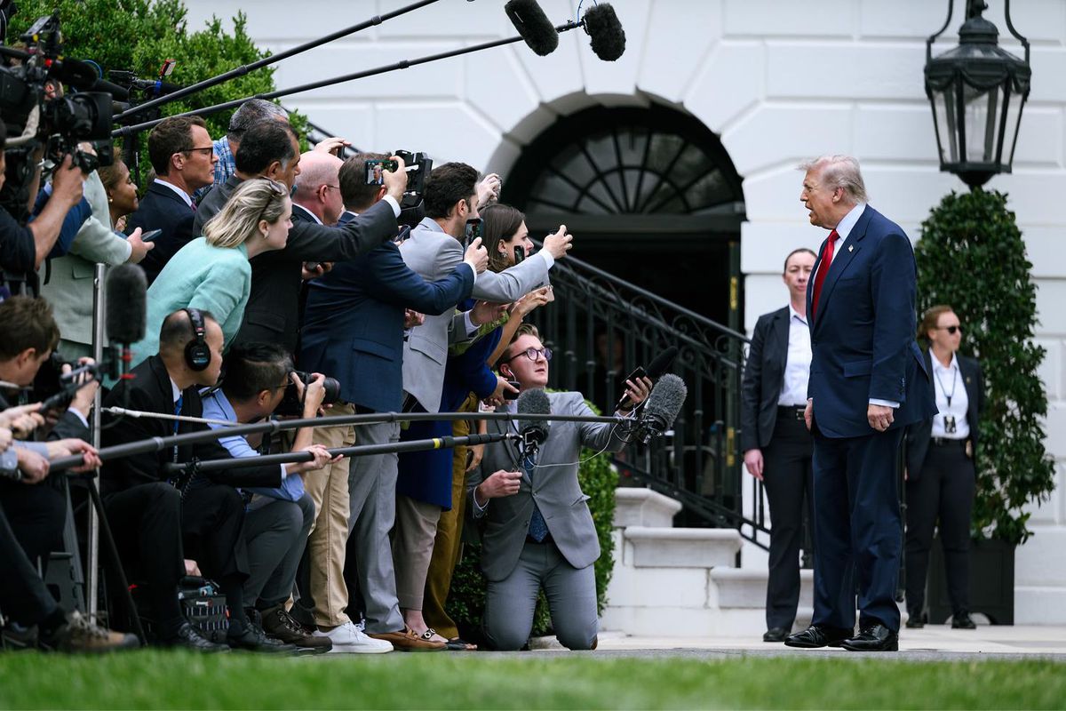 Trump\'tan ABD medyasına İran konusunda "vatana ihanet" suçlaması
