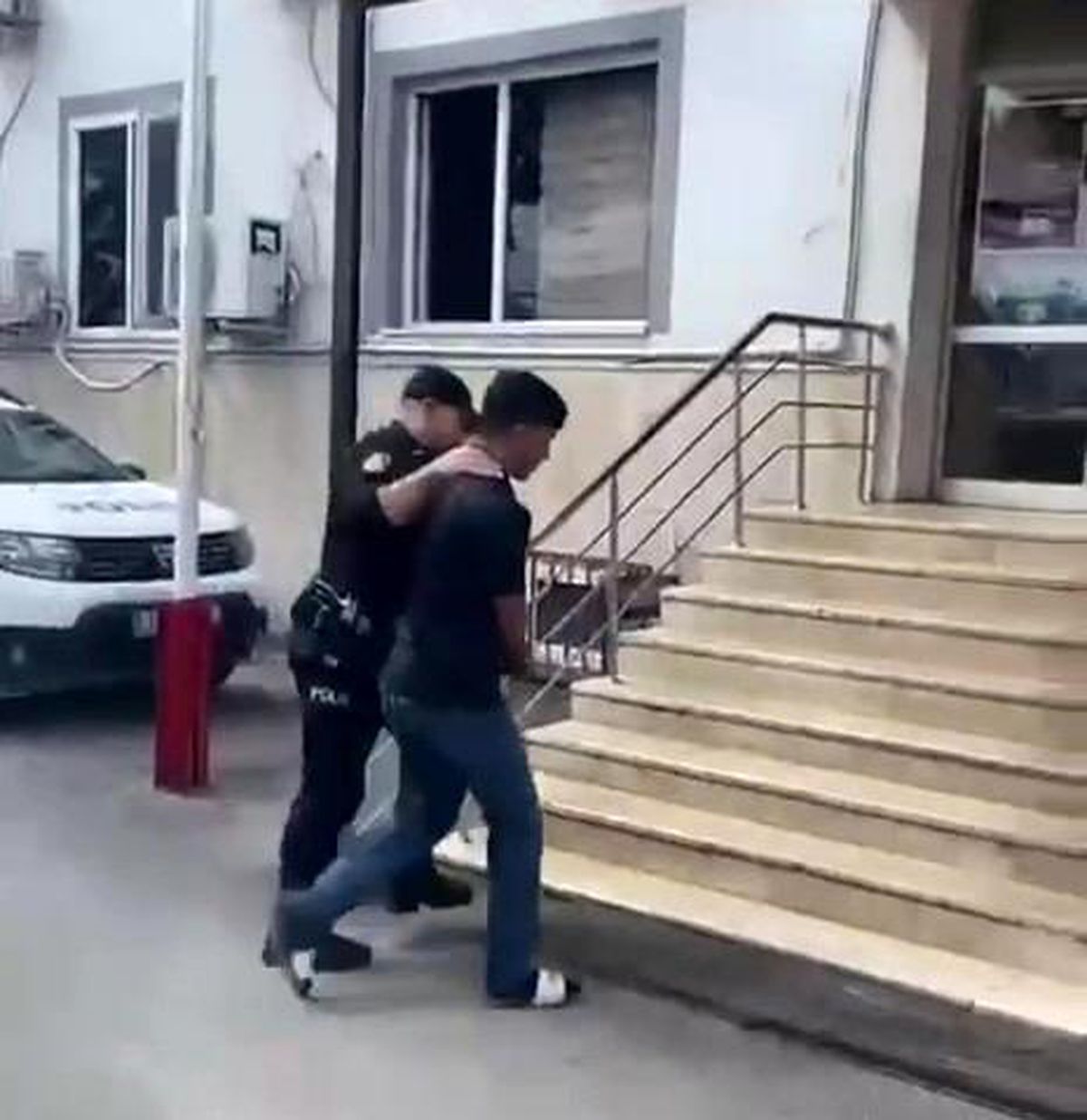 Adana\'da 17 Yıl Hapis Cezalı Firari Yakalandı
