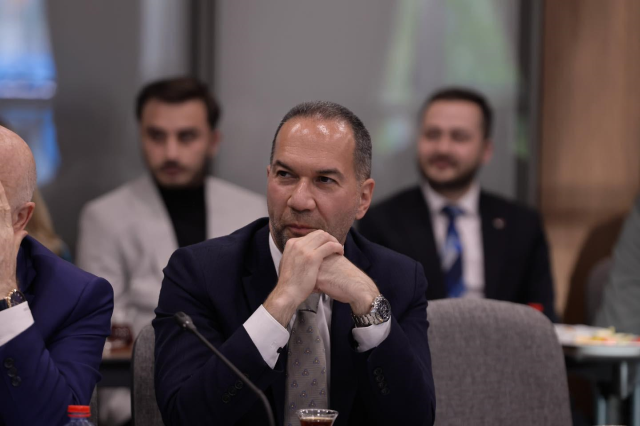 Başkan Özdemir’den Ankara’da yoğun proje mesaisi