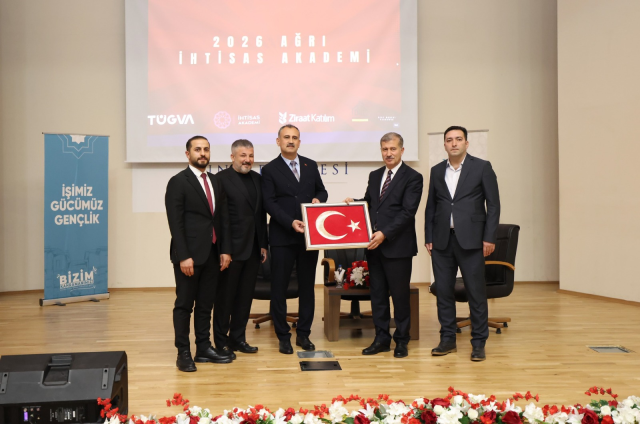 AİÇÜ’de İhtisasAkademi ’26 programında öğrencilerle buluşma