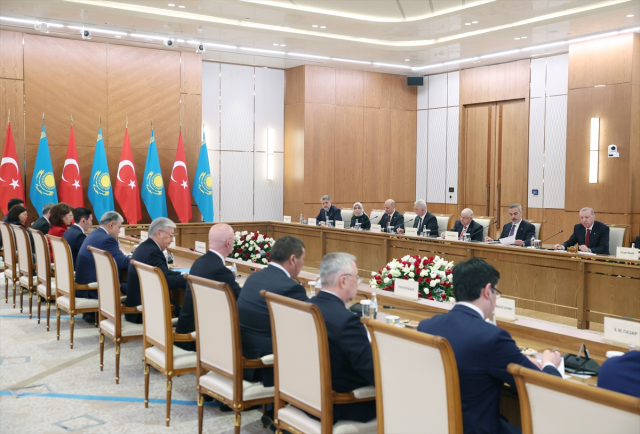 Erdoğan'dan Astana'da önemli mesajlar: Önümüzdeki dönemi Türk dünyası yüzyılı yapacağız