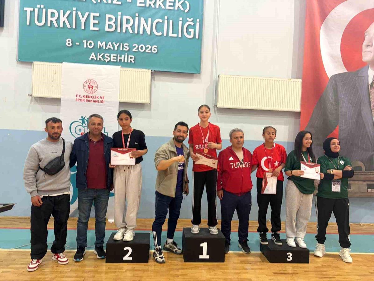 Alaşehir'den Bilek Güreşinde Başarı
