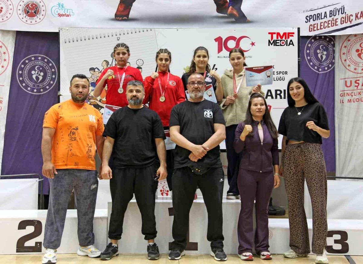 Aydınlı Sporcular Muaythai\'de Parladı
