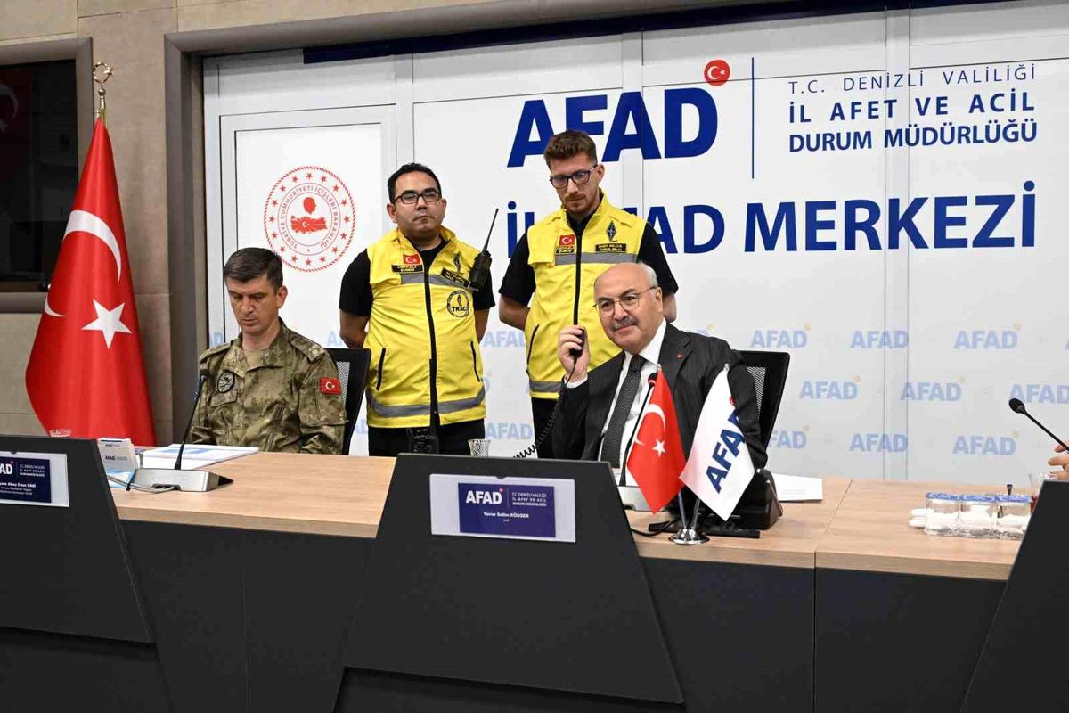 Denizli\'de Deprem Tatbikatı Gerçekleştirildi