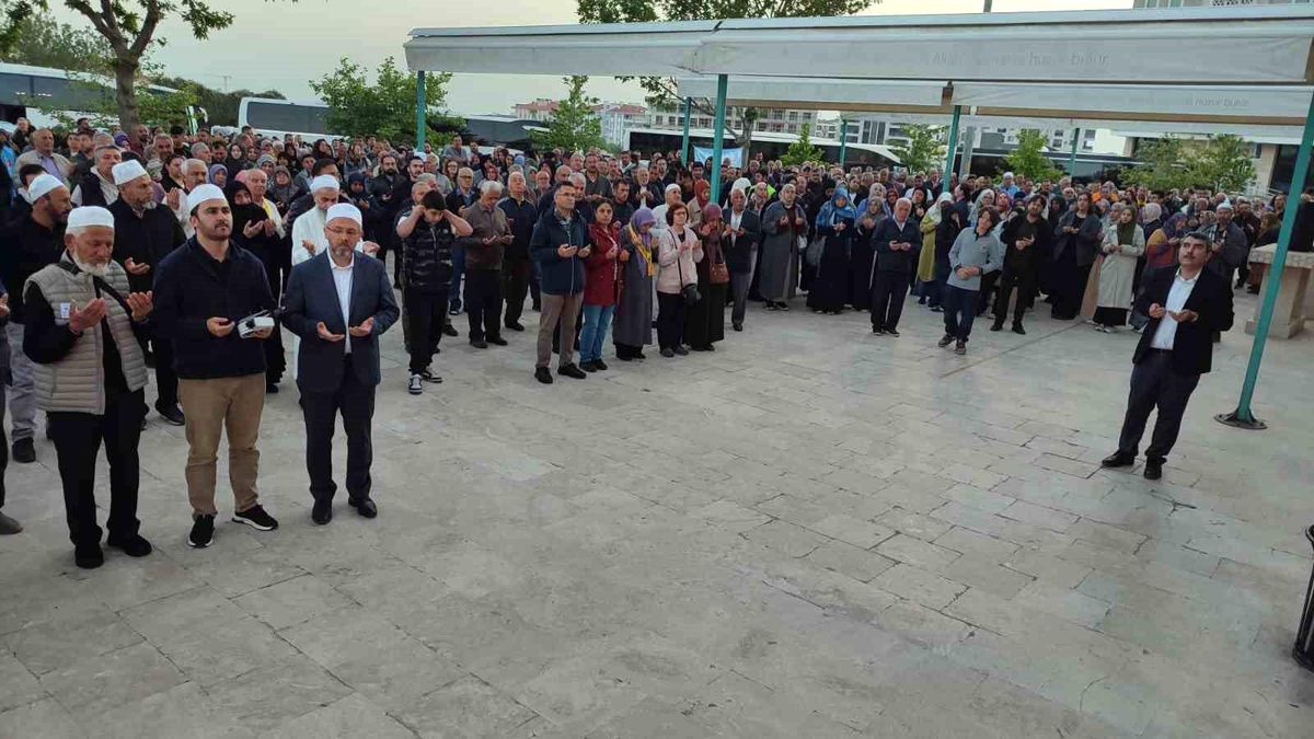 Denizli\'de 201 hacı adayı kutsal topraklara uğurlandı