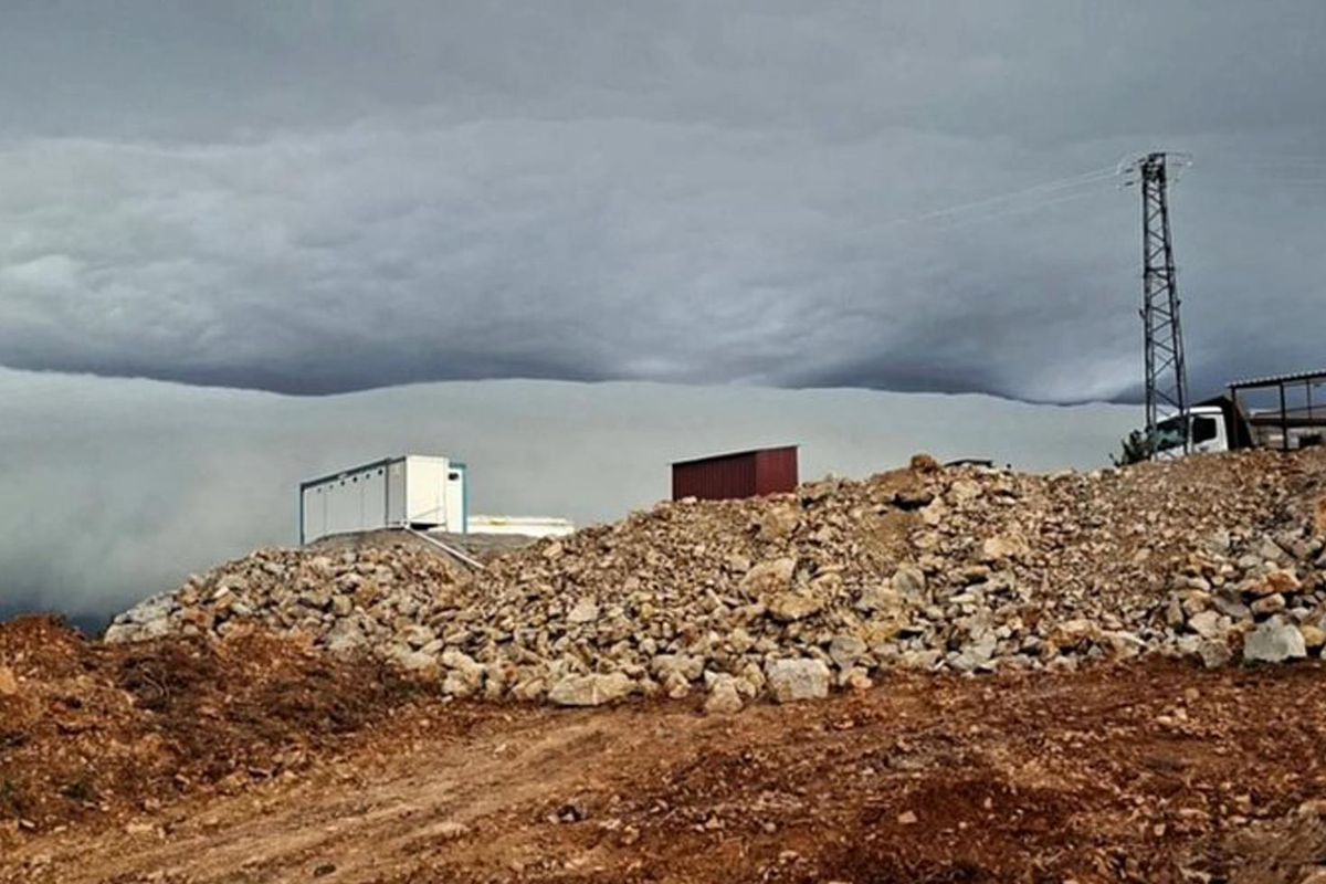Dünyada nadir görülüyor! Çanakkale\'de gökyüzünde sıra dışı manzara
