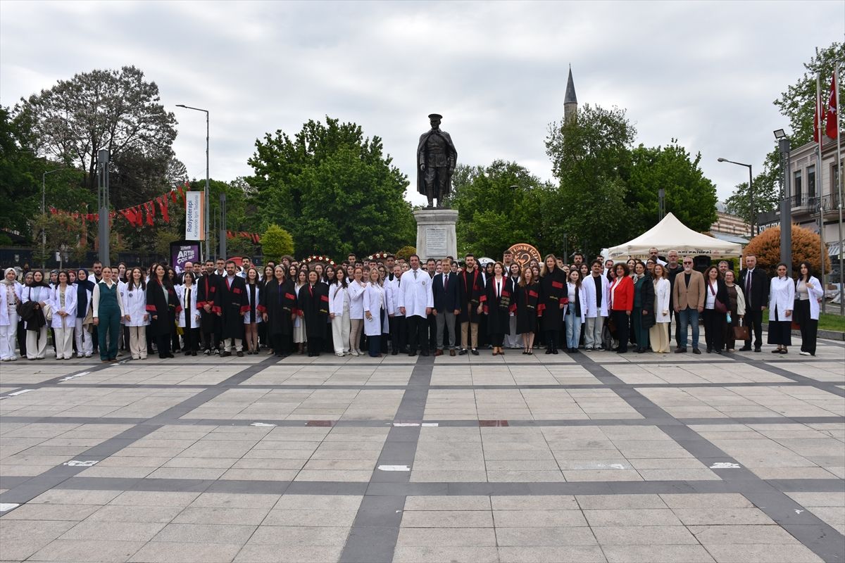 Edirne\'de Eczacılık Günü Töreni