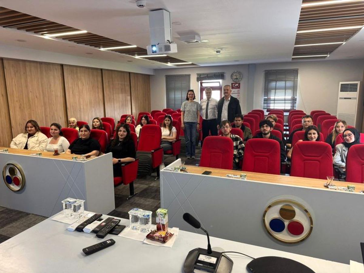 DPÜ Öğrencilerinden Emet Bor\'a Teknik Gezi