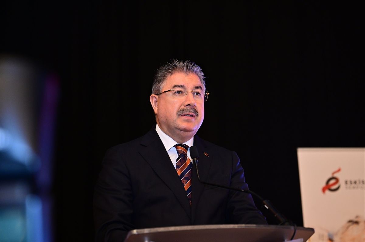 Eskişehir Sempozyumu Başladı