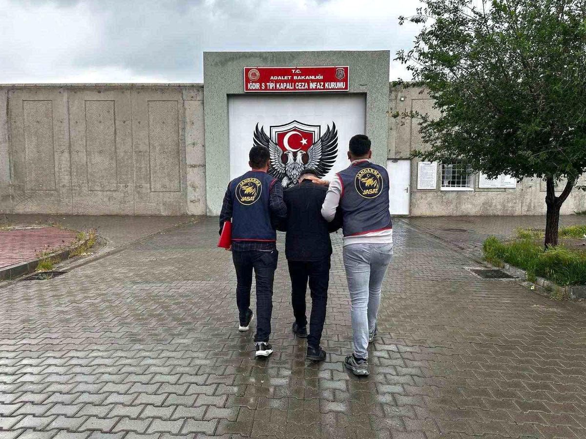 Fuhuş Aracılığından 15 Yıl Hapis Cezalı Şahıs Yakalandı