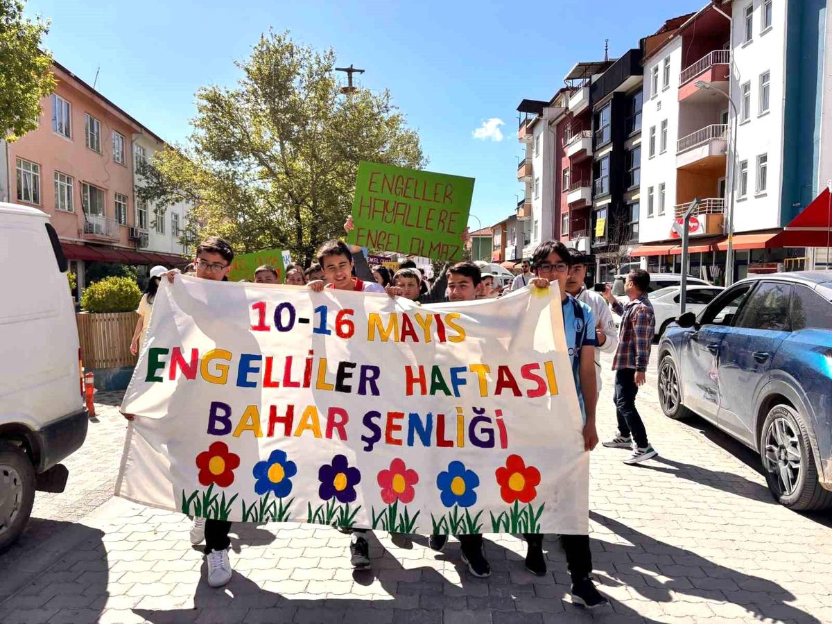 Hisarcık\'ta Engelliler Haftası Bahar Şenliği