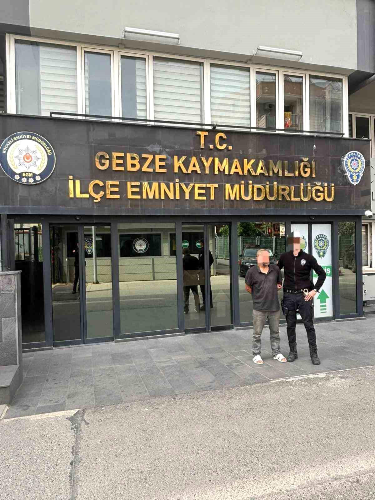 Kocaeli\'de Uyuşturucu Suçlusu Operasyonla Yakalandı