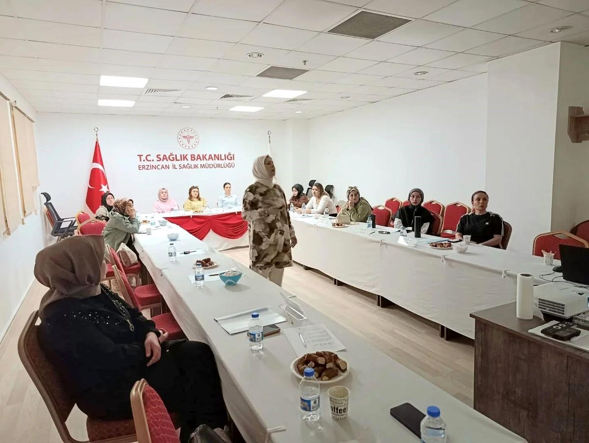 Erzincan\'da \'Her Gebeye Bir Ebe\' Eğitimi