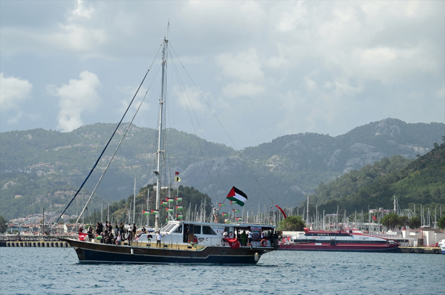 Küresel Sumud Filosu Gazze'ye gitmek üzere Marmaris'ten demir aldı