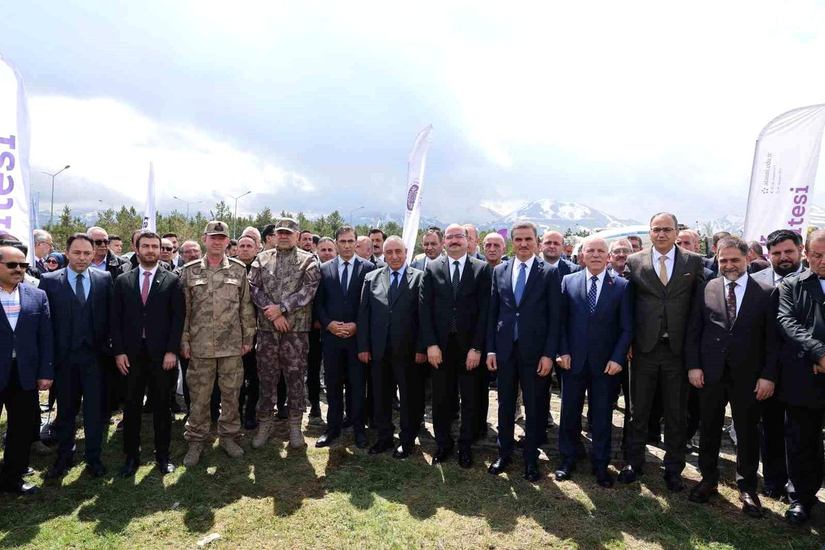 Milli teknoloji atölyelerinin Türkiye\'deki ilk ve tek bağımsız binası Atatürk Üniversitesi kampüsünde inşa ediliyor