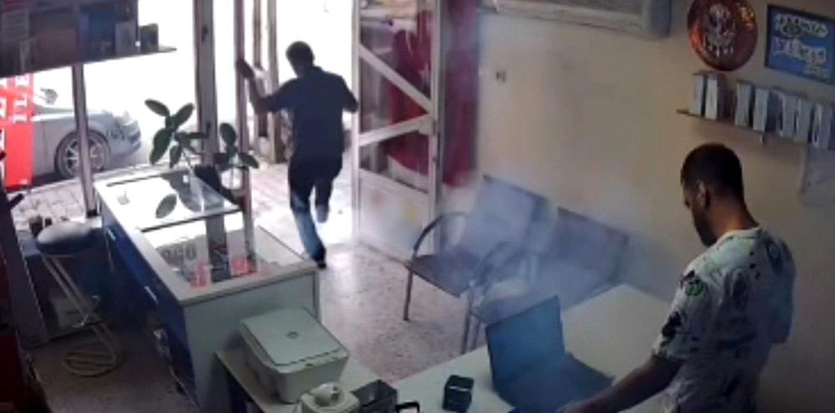 Adana\'da telefon tamiri sırasında batarya patlaması