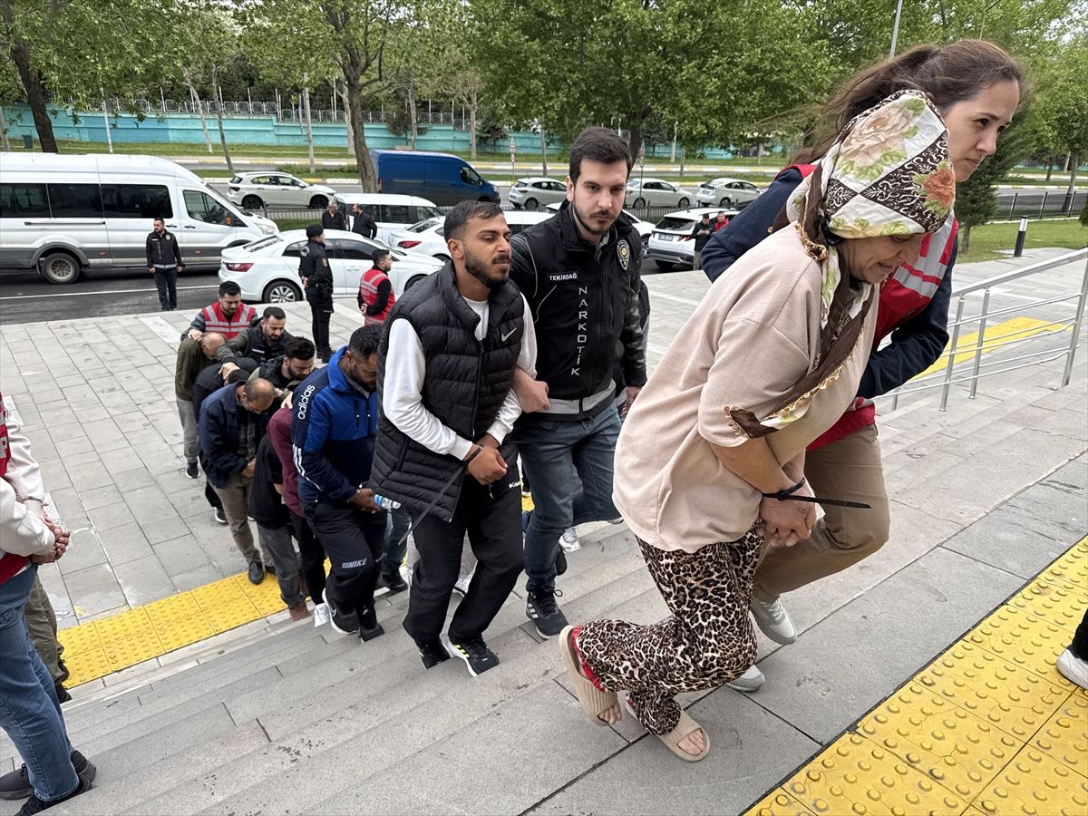 Tekirdağ\'da Uyuşturucu Operasyonu: 20 Gözaltı