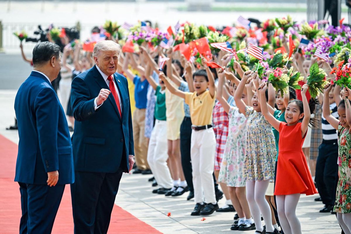 Çin Devlet Başkanı Şi, ABD Başkanı Trump\'ı resmi törenle karşıladı