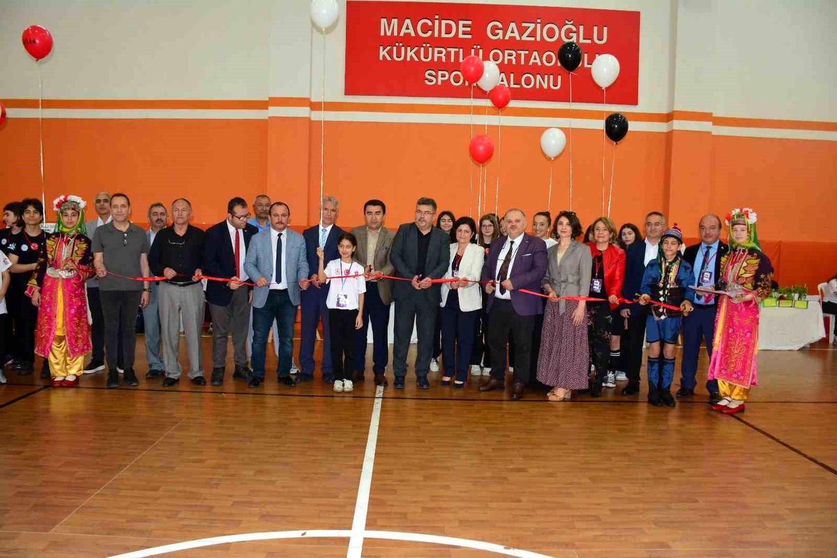 Bursa\'da TÜBİTAK Bilim Fuarı Açıldı